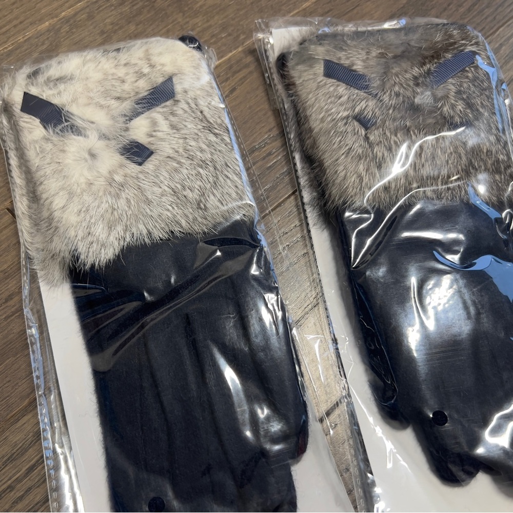 Gloves - Picture 14 of 14